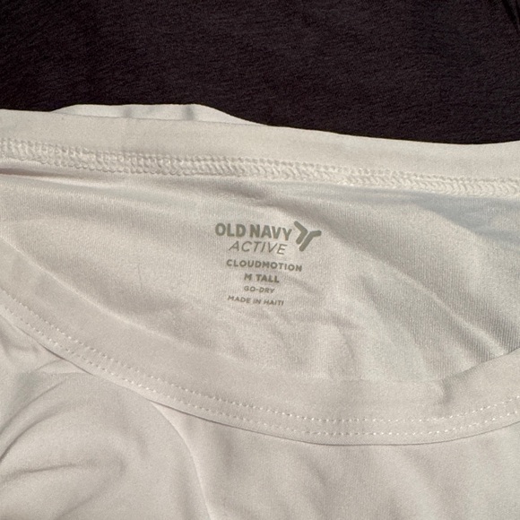 T-Shirts - Picture 2 of 7